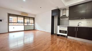 Appartement  Carrer de varsòvia. Precioso piso para personas que busquen amplitud y mucha luminos