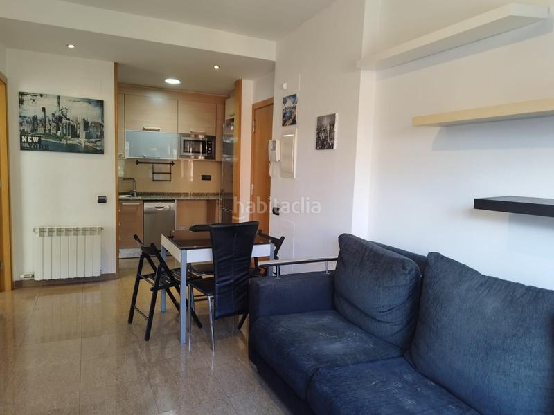 Foto 0b0cb31c-7d2c-4f63-88f7-c7df8f8874b1. Piso en carrer de sant crispí 144 piso seminuevo con balcón !!! soleado !!! en Terrassa