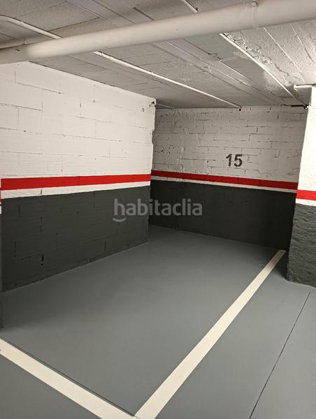 Foto b8fa7c14-1460-4d06-ba39-28ba957df440. Parking coche se vende o se alquila plaza de parking!!!! zona progreso !! en Rubí