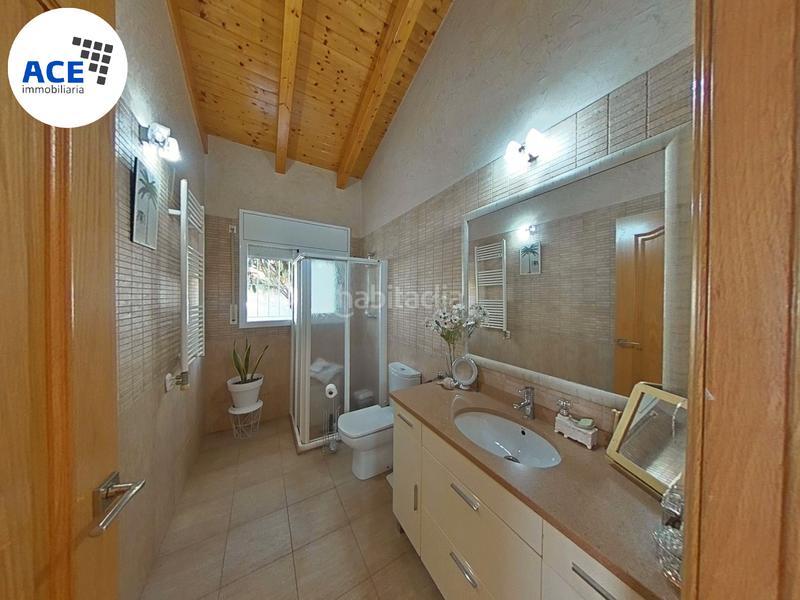 Foto a40058e0-39c6-4f60-b8bb-2fa7ca3b02df. Haus mit heizung parking in Sant Muç Rubí