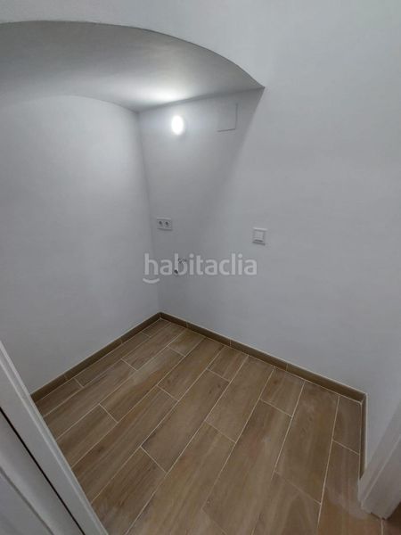 Foto e6e4506a-a09d-4bbe-a541-e78c82777dd8. Local comercial a Roquetes Barcelona