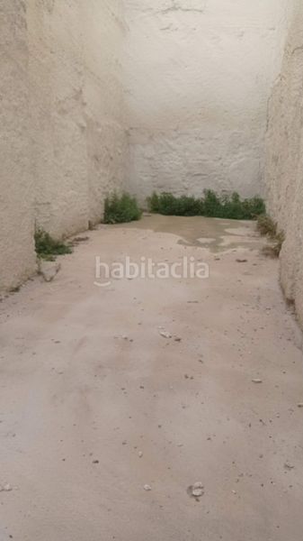Foto f1e60099-55af-4120-b725-85a28a787758. Terreny residencial a Centre Tortosa