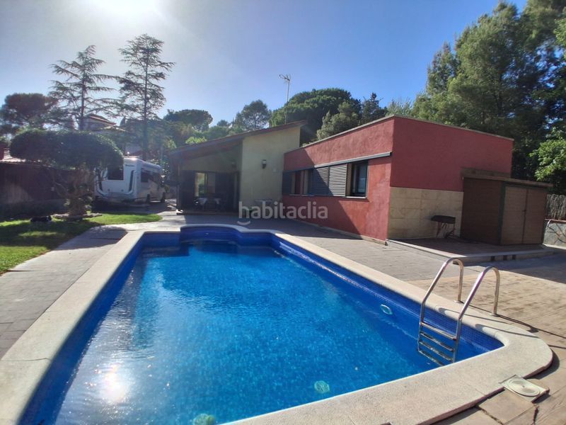 Foto 2071080a-2c64-49f9-90da-80c759a4c6ed. Casa amb xemeneia calefacció aparcament piscina a Vacarisses