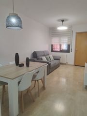 Pis a Ca n´Oriol. Coqueto piso con terraza listo para entrar a vivir !!!