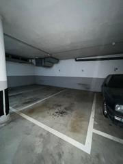Aparcament cotxe  Plaça corts catalanes