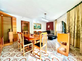 Pis  Avinguda 11 de setembre. Piso centro de la llagosta