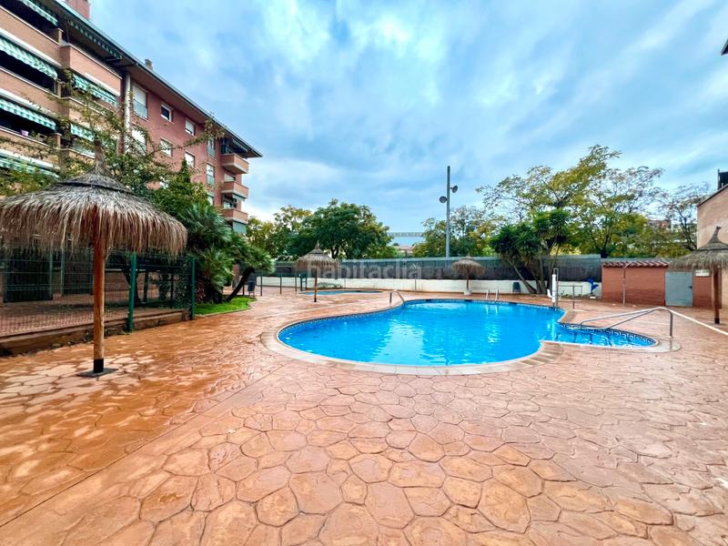 Foto 5796f9d6-4fca-4131-8b59-3c24f8d297f3. Pis amb calefacció aparcament piscina a Santa Perpètua de Mogoda