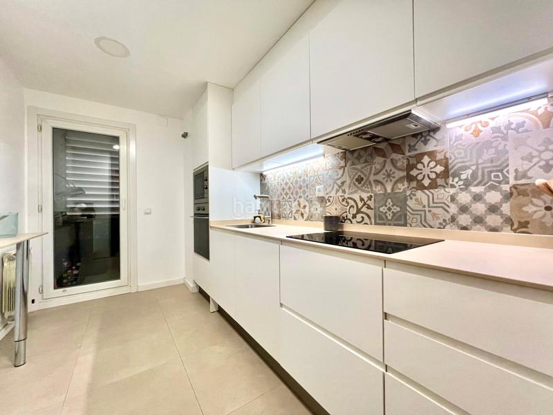 Foto c319ee1e-deff-42eb-ae1c-f1cbe53451ba. Pis amb calefacció aparcament piscina a Santa Perpètua de Mogoda