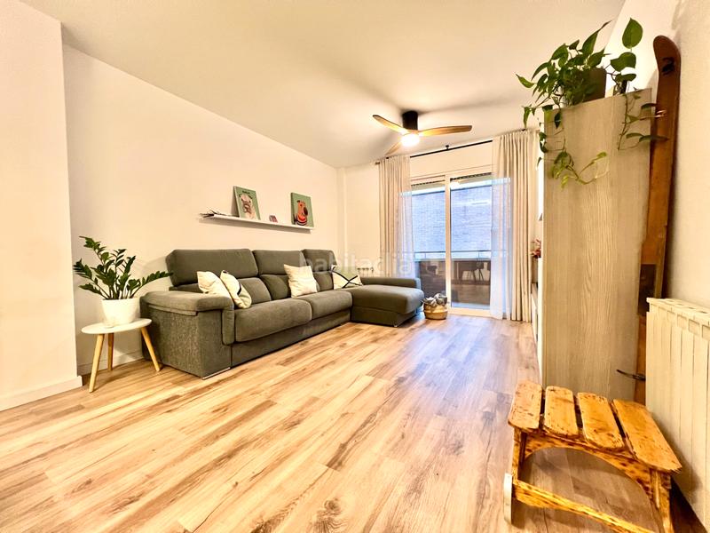 Foto d497d2d9-af03-4142-8b77-f960c15e4edf. Pis amb calefacció aparcament piscina a Santa Perpètua de Mogoda