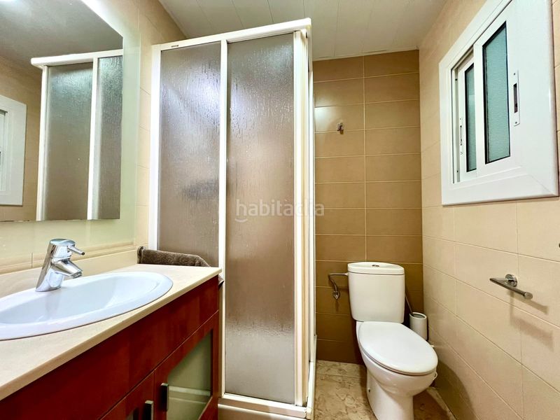 Foto c8daa351-a5cd-400b-bad2-f8fa90b9407d. Pis a Llagosta (La)