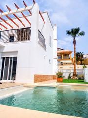 Casa a Los Collados-Los Geraneos. Casa en venta en los geráneos, 4 dormitorios.