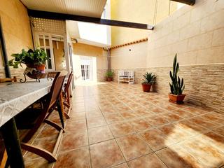 Pis a Casco Antiguo. Piso en venta en las delicias, 3 dormitorios.
