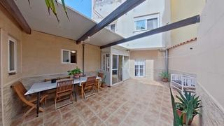 Pis a Casco Antiguo. Piso en venta en los poyetes, 3 dormitorios.