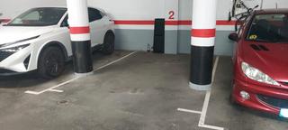 Parking coche en Rambla del Poblenou