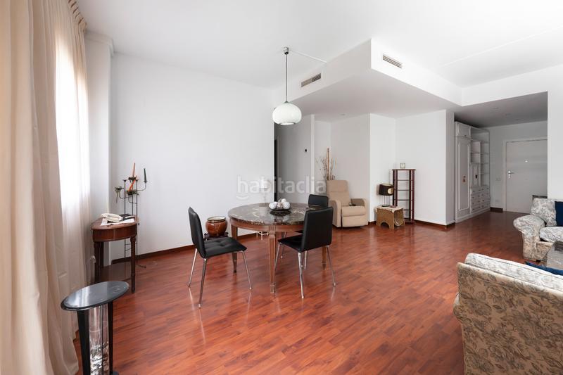 Foto 10de25c6-e323-4fc5-891b-94f75e94b58d. Rent flat with heating in Barri de les Corts Barcelona