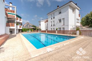Piano terra in Segur de Calafell Nucli Urbà. Planta baja con amplia terraza en segur de calafell