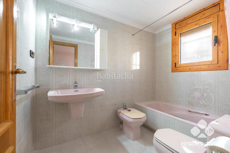 Foto 1949ab9d-2c1a-414e-96fd-8d46f139d300. Planta baixa amb aparcament a L´Estany Calafell