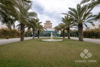 Parking coche en Bonavista. Parking y trastero en le m�ridien ra beach hotel  spa, el vendre