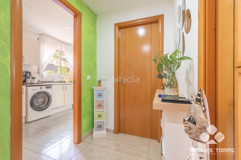 Foto 56078e50-8023-48a2-ab56-ad6c261240d8. Casa adossada amb aparcament piscina a Segur de Calafell nucli urbà Segur de Calafell