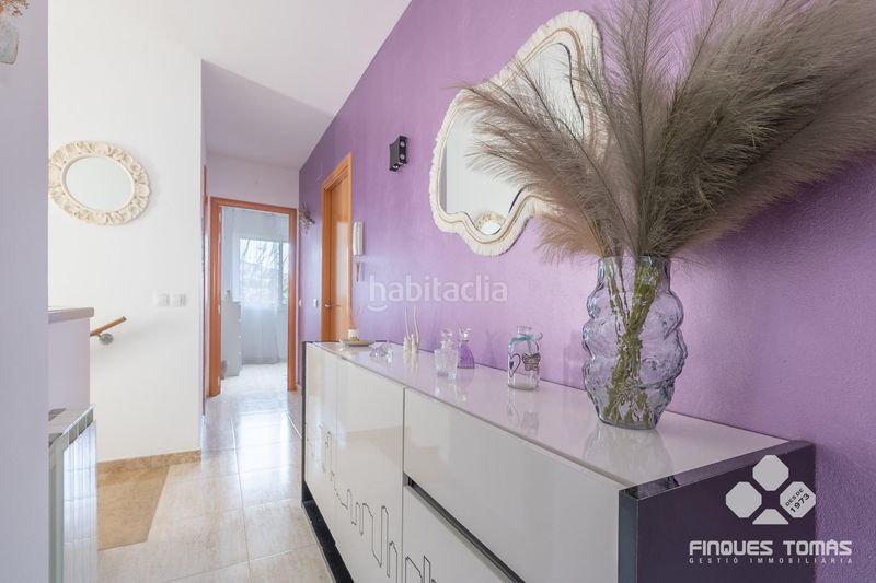 Foto 5e1932b8-06d1-4952-8952-ce89676e3051. Casa adossada amb aparcament piscina a Segur de Calafell nucli urbà Segur de Calafell