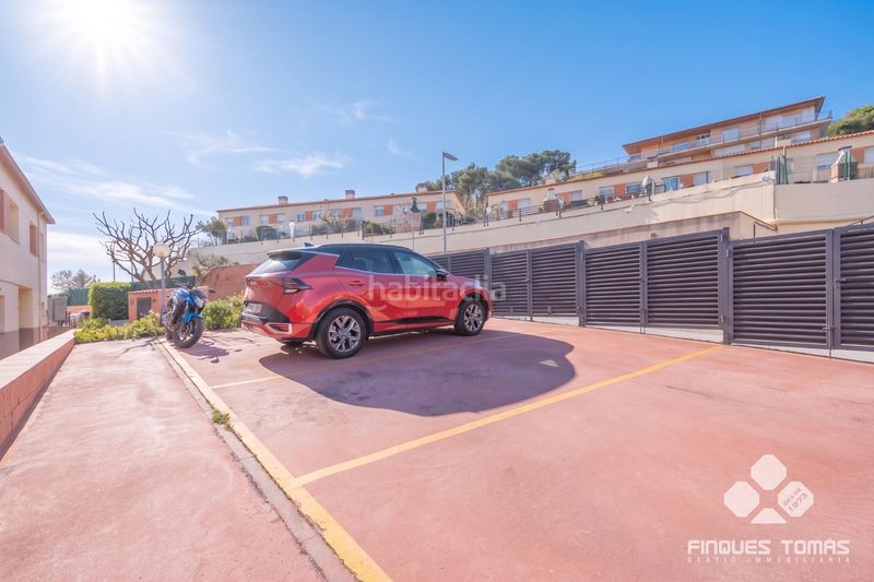 Foto 792ebccf-9723-4482-a7be-d80f1bae1af8. Casa adossada amb aparcament piscina a Segur de Calafell nucli urbà Segur de Calafell