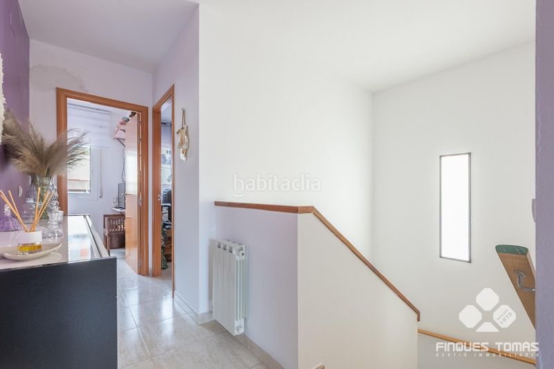 Foto e1be48af-ed59-4110-89ca-9584bf5faf82. Casa adossada amb aparcament piscina a Segur de Calafell nucli urbà Segur de Calafell