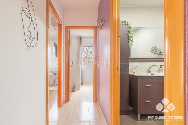 Foto fb4cd0a8-2b0c-4ee6-8d87-ebc085169309. Casa adossada amb aparcament piscina a Segur de Calafell nucli urbà Segur de Calafell