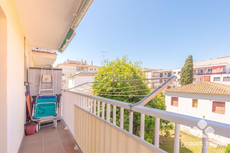 Foto 0faaded2-1ac8-4e27-b22b-f8f8f6a5bc87. Pis a Segur Platja Segur de Calafell