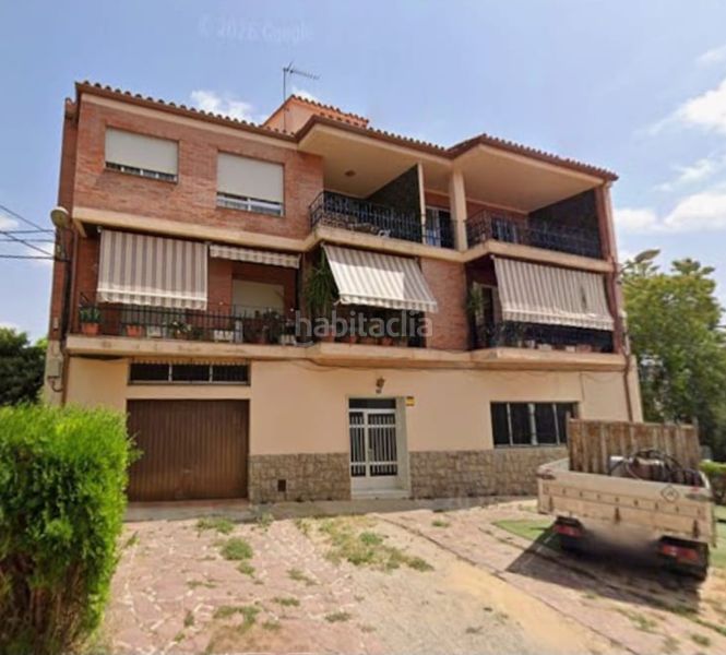 Foto 7a5a2449-16b1-49f0-889b-4ee26d337575. Edificio con piscina in Vall d´Alba
