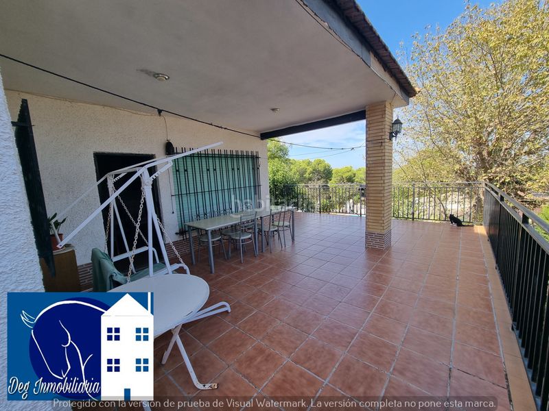 Foto b911b7a7-1353-499d-af9a-eb6760a25b49. Xalet amb xemeneia piscina a Picassent