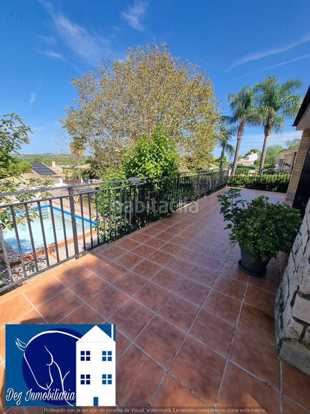 Foto e824e311-da50-49ac-90e1-be02e0520ff8. Xalet amb xemeneia piscina a Picassent