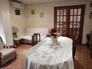 Casa adossada en Cheste. Chestecasa