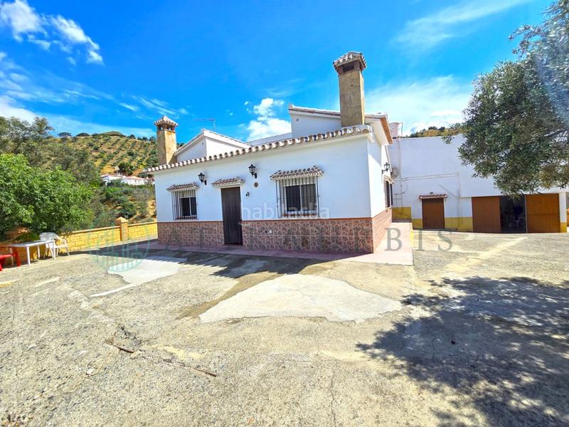 Foto 3533b6a4-ee7a-47e1-b35f-c2d9845694d9. Casa alora en Álora