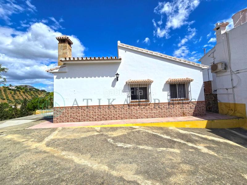 Foto bc421861-60d4-483e-87ab-05e7e3844947. Casa alora en Álora