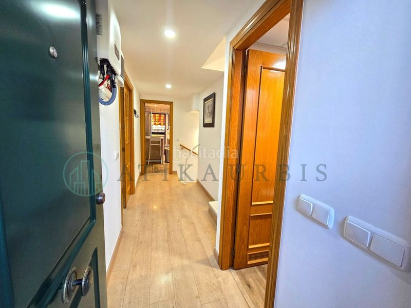 Foto 0833a867-153f-48d3-abb4-ec66d9c40ad8. Casa amb aparcament a Campanillas Málaga