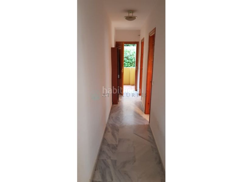 Foto cd2239fc-df6b-43dc-9b3a-a2b0a98461b9. Rent flat with pool in El Faro de Calaburra - Chaparral Mijas