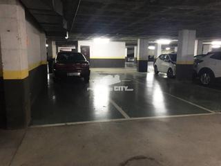 Parking coche  Garbi. 2 plazas de parking grandes en pineda de mar pueblo nuevo