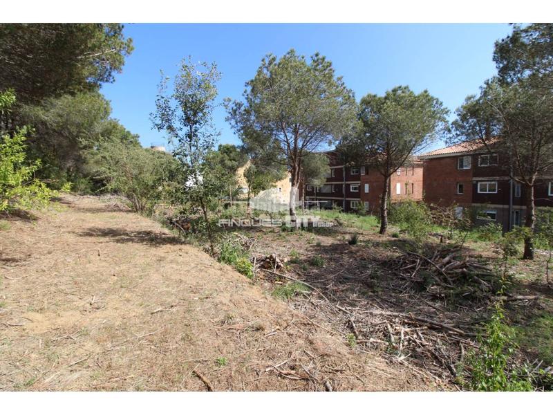 Foto 3fadfd52-4f9f-4324-a7f3-9d729829a4a5. Gewerbliches grundstück in Zona alta Arenys de Mar