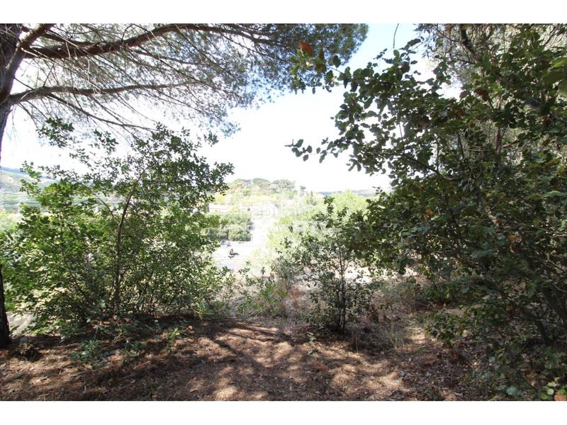 Foto a562b7e6-ca3a-463b-85ac-18cbf3594ec3. Gewerbliches grundstück in Zona alta Arenys de Mar