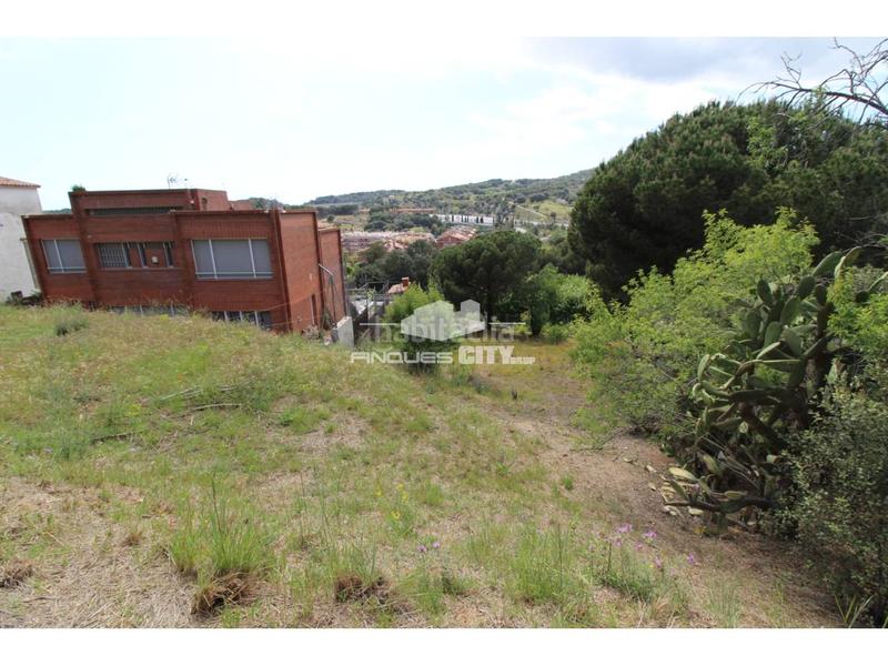 Foto c68ecc84-9a23-4028-944a-41bfbeea89b9. Gewerbliches grundstück in Zona alta Arenys de Mar