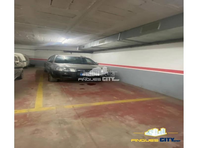 Foto 5a7c8b30-e341-40d1-8c3e-939bde5a4dfe. Aparcament cotxe a Poblenou Pineda de Mar