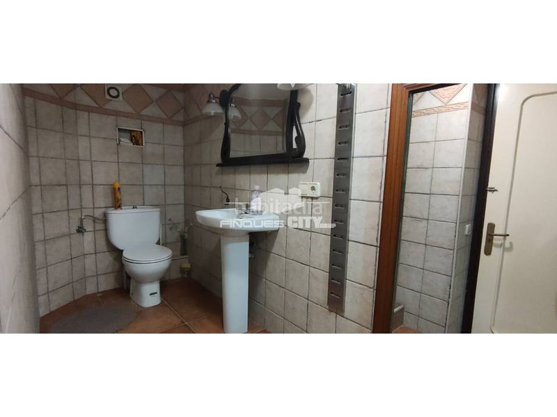 Foto a34f1645-d3ca-4289-be15-17089c1514aa. Local comercial a Malgrat de Mar