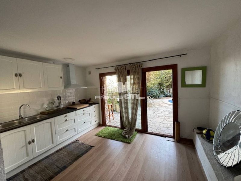 Foto 28d3510e-4c29-4104-a56f-f41180316346. Xalet amb aparcament piscina a Can Carreras - Montessol Pineda de Mar