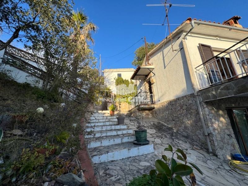 Foto 9a4cf66b-885d-4b4b-984f-bcd9523a60e6. Xalet amb aparcament piscina a Can Carreras - Montessol Pineda de Mar