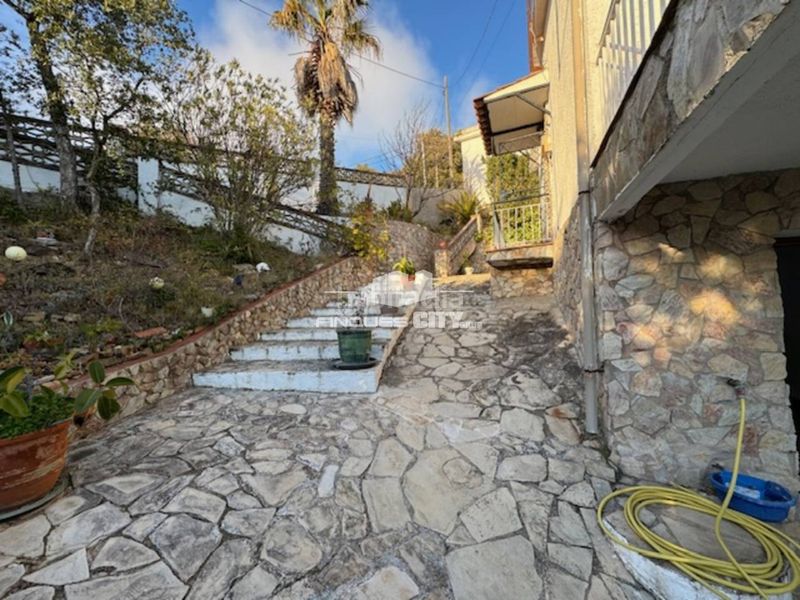 Foto d6d8e184-8848-4c7c-beee-2c995370de85. Xalet amb aparcament piscina a Can Carreras - Montessol Pineda de Mar