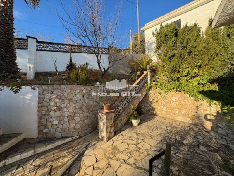 Foto ff683f13-bcf1-4476-9ddc-3e90746461f6. Xalet amb aparcament piscina a Can Carreras - Montessol Pineda de Mar