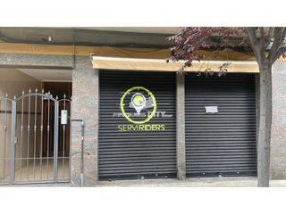 Business premise in Plaza Reis Catòlics 11