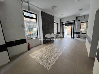 Geschäftsraum in Romaní 29