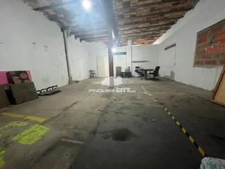 Geschäftsraum  Àngel guimerà. Local nave de 100m2 en calella