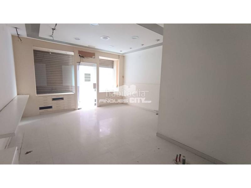 Foto db59dc4f-12f9-459f-966b-34c96689b39a. Affitto locale commerciale in Malgrat de Mar